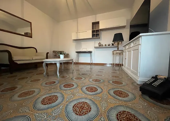 Roseto In Collina Cologna