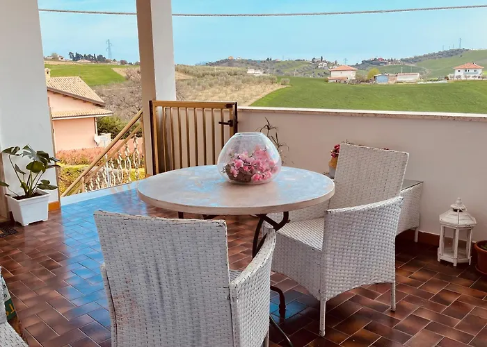 Roseto In Collina * Cologna